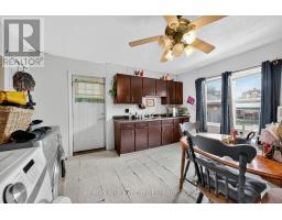 Sunroom - 6862 Highway 38, Frontenac, ON K0H0B8 Photo 3