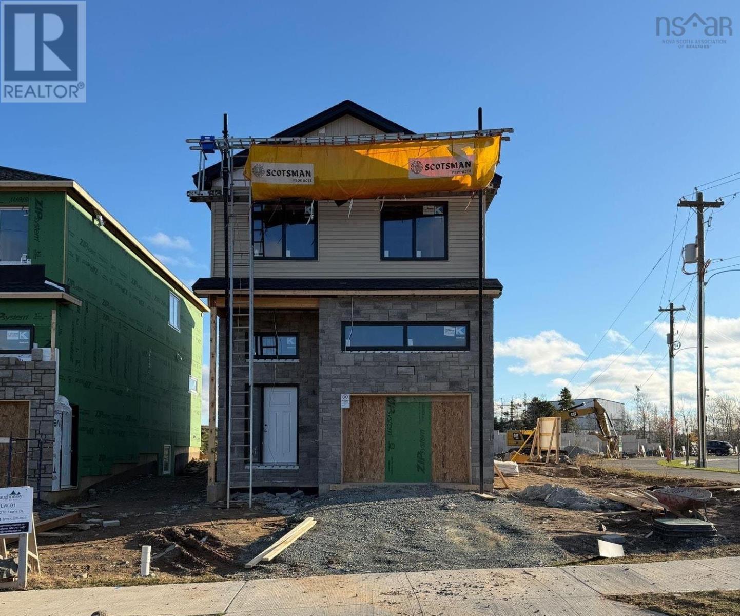 Lw 01 210 Lewis Drive