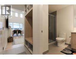 Partial ensuite bathroom - 4280 Red Mountain Road Unit 409, Rossland, BC V0G1Y0 Photo 2
