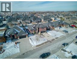 Kitchen - 177 Maxwell Crescent, Lakeshore, ON N8L0T1 Photo 5