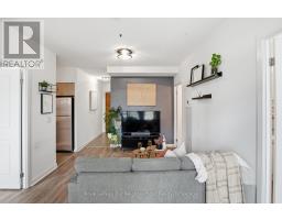 Kitchen - 301 1235 Bayly Street, Pickering, ON L1W1L7 Photo 3