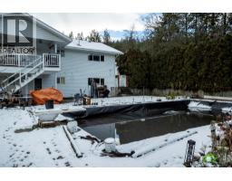Family room - 10151 Chase Road, Lake Country, BC V4V1P3 Photo 4