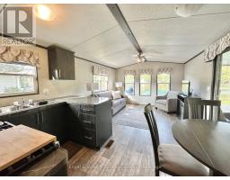 Living room - B 8 7489 Sideroad 5 E, Wellington North, ON N0G2L0 Photo 2