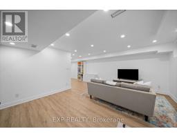 Dining room - 82 Gower Drive, Aurora, ON L4G0W1 Photo 3