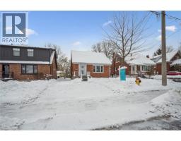 Recreation room - 45 Woodland Avenue, Kitchener, ON N2M3G8 Photo 4