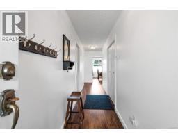 Porch - 23 2560 Wilcox Terr, Central Saanich, BC V8Z6Z8 Photo 2