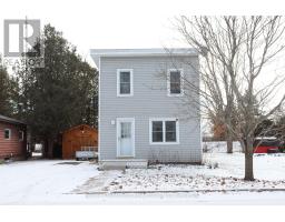 Kitchen - 38 Hummel Street, North Dundas, ON K0C2K0 Photo 2