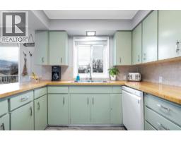 Bedroom - 4142 San Clemente Avenue, Peachland, BC V0H1X7 Photo 5