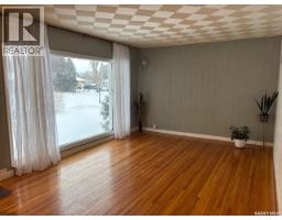 Living room - 124 8th Avenue W, Canora, SK S0A0L0 Photo 2