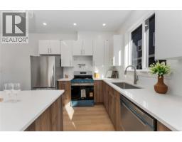 Bedroom - 909 Vine Crt, Langford, BC V9C2V8 Photo 2