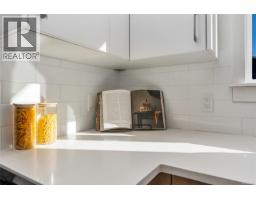 Primary Bedroom - 909 Vine Crt, Langford, BC V9C2V8 Photo 5