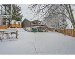 Kitchen - 11 Summit Crescent, East Gwillimbury, ON L9N1C1 Photo 3