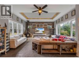 Bedroom - 3805 Kriscott Rd, Whiskey Creek, BC V9K1V5 Photo 2