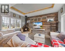 Bedroom - 3805 Kriscott Rd, Whiskey Creek, BC V9K1V5 Photo 3