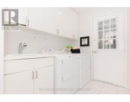 Kitchen - 75 Breckonwood Crescent, Markham, ON L3T5G8 Photo 4