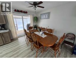 3pc Bathroom - 8310 95 Street, Peace River, AB T8S1G1 Photo 5