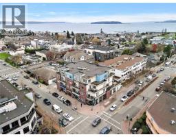 Primary Bedroom - Ph 403 2409 Bevan Ave, Sidney, BC V8L0C3 Photo 5