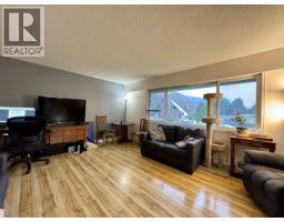 Dining room - 101 Crestview Drive, Prince Rupert, BC V8J2Z4 Photo 3