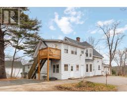 110 Dufferin Street, Bridgewater, NS B4V2G5 Photo 4