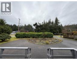 Laundry room - 6155 Beaver Harbour Rd, Port Hardy, BC V0N2P0 Photo 3