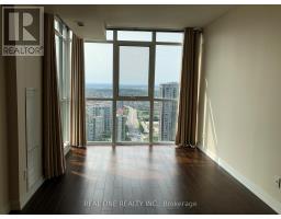 Kitchen - 3908 4070 Confederation Parkway, Mississauga, ON L5B0R9 Photo 3