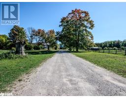 Bathroom - 2041 Flos Rd Four Road W, Springwater, ON L0L2K0 Photo 4