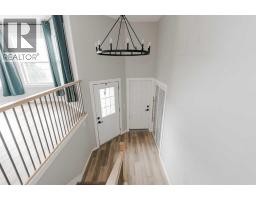 Dining room - 217 Archibald Close, Fort Mcmurray, AB T9K2P4 Photo 4