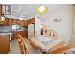 Laundry room - 32 Algoma Drive S, Guelph, ON N1E1C7 Photo 5