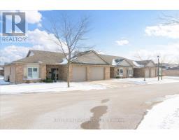 Primary Bedroom - 21 5969 Townsend Line, Lambton Shores, ON N0N1J0 Photo 4