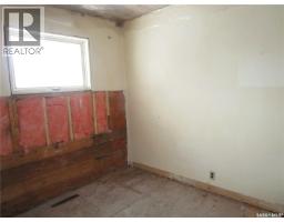 Bedroom - 514 3rd Avenue E, Assiniboia, SK S0H0B0 Photo 5