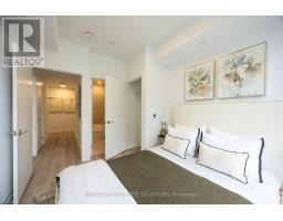 Den - 2404 395 Square One Drive, Mississauga, ON L5B0P6 Photo 5