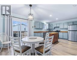 Bath (# pieces 1-6) - 10 Thorncrest Court, Eastern Passage, NS B3G1N4 Photo 3