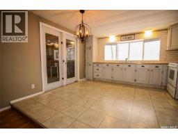 Laundry room - 513 515 2nd Avenue S, Simmie, SK S0N2N0 Photo 4