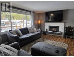 Primary Bedroom - 176 Cambourne Crescent, Elkford, BC V0B1H0 Photo 5