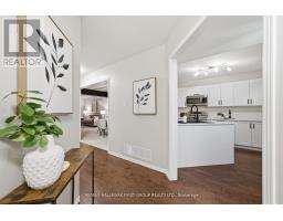 Living room - 23 Davies Crescent, Whitby, ON L1N8X4 Photo 4
