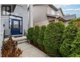 Bathroom - 1353 South Wenige Drive, London North, ON N5X4M8 Photo 2