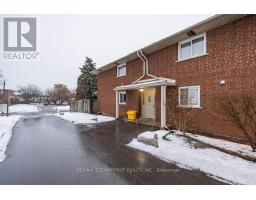 Primary Bedroom - 8 2079 Meadowbrook Road, Burlington, ON L7P2A5 Photo 4
