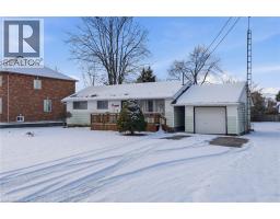 Primary Bedroom - 29 Leckie Avenue, Stoney Creek, ON L8J2S7 Photo 3