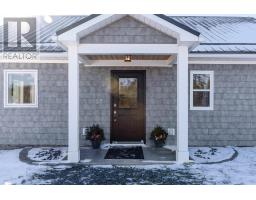 Bath (# pieces 1-6) - 42 Liscomb Wharf Road, Liscomb, NS B0J2A0 Photo 5