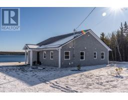 Dining room - 42 Liscomb Wharf Road, Liscomb, NS B0J2A0 Photo 4