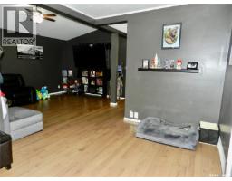 Primary Bedroom - 936 Vaughan Street, Moose Jaw, SK S6H5N8 Photo 4