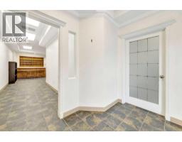 4921 4925 50 Street, Lloydminster, SK S9V0N1 Photo 3