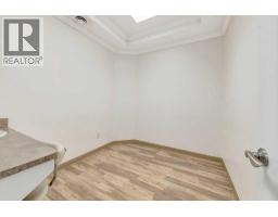 4921 4925 50 Street, Lloydminster, SK S9V0N1 Photo 5