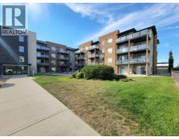 4pc Bathroom - 203 9120 96 Avenue, Grande Prairie, AB T8X0A1 Photo 3