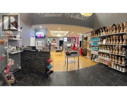 938 King Street W, Kitchener, ON N2G1G4 Photo 5