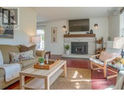 Mud room - 66 Forsythe Road, White Rock, NS B4P2R2 Photo 4