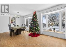 Bedroom 2 - 57 Valleyview Crescent, Bradford West Gwillimbury, ON L3Z1S8 Photo 5