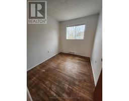 Dining room - 332 Champlain Road, Penetanguishene, ON L9M1S4 Photo 3
