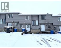 Kitchen - 9815 97 Street, Fort St John, BC V1J3S4 Photo 2