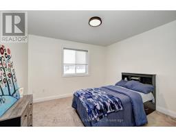 Eating area - 138 Woodberry Crescent, Woolwich, ON N3B0E5 Photo 3